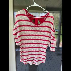 Women’s half sleeve top